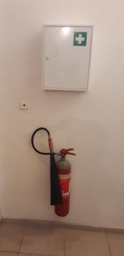 Safe & Cool Apartment Ираклио Екстериор снимка